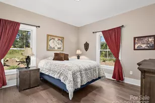 390 Dancing Bear Dr, Hendersonville, NC 28739 - Photo 24