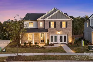 4119 Roe Crk Dr, Mint Hill, NC 28227 - Photo 2