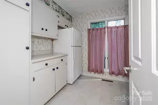 32 W Fairway Dr, Etowah, NC 28729 - Photo 36