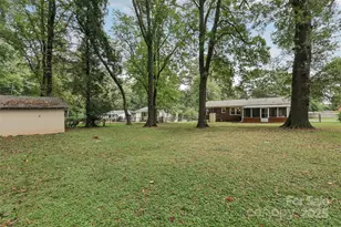 3808 Seaforth Dr, Charlotte, NC 28205 - Photo 44