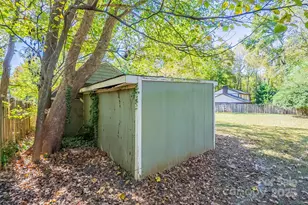 7208 Applecross Ln, Charlotte, NC 28215 - Photo 10