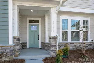 10128 Mamillion Dr, Huntersville, NC 28078 - Photo 2