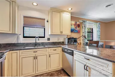 103 Oakwood Place #3, Hendersonville, NC 28792 - Photo 14