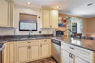 103 Oakwood Pl, Hendersonville, NC 28792 - Photo 14