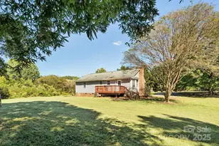 2544 Mt Harmony Church Rd, Matthews, NC 28105 - Photo 16