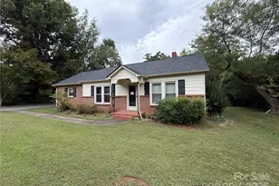 206 11th St N E, Hildebran, NC 28637 - Photo 2