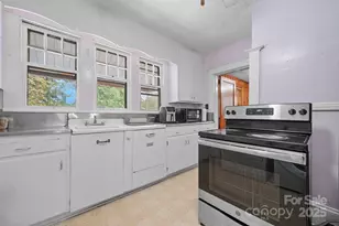 532 6th Ave SW, Hickory, NC 28602 - Photo 4