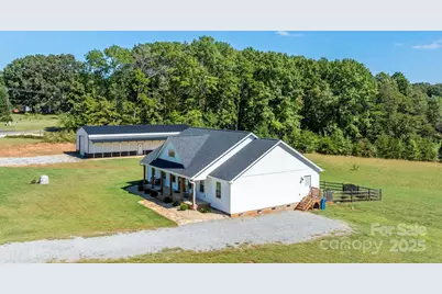 2256 Bolton Road, Catawba, NC 28609 - Photo 2