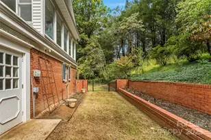 301 Louise Ave NE, Valdese, NC 28690 - Photo 36