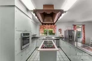 301 Louise Ave NE, Valdese, NC 28690 - Photo 12