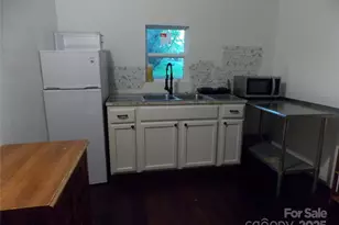 314 Cypress St, Hudson, NC 28638 - Photo 12