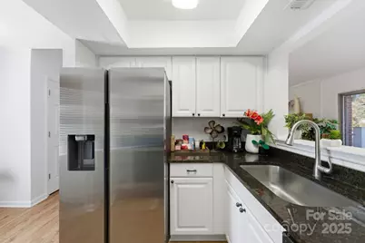 9401 S Vicksburg Park Court, Charlotte, NC 28210 - Photo 12