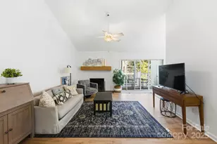 9401 S Vicksburg Park Ct, Charlotte, NC 28210 - Photo 4