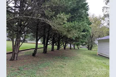 111 Sussex Avenue, Cherryville, NC 28021 - Photo 16