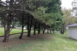 111 Sussex Ave, Cherryville, NC 28021 - Photo 16