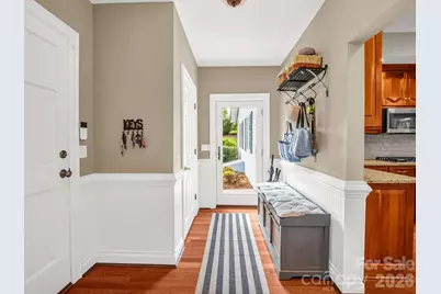 100 Perry Place, Hendersonville, NC 28739 - Photo 22