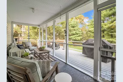 100 Perry Place, Hendersonville, NC 28739 - Photo 24