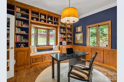 100 Perry Place, Hendersonville, NC 28739 - Photo 8