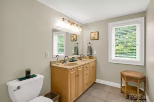 100 Perry Pl, Hendersonville, NC 28739 - Photo 42