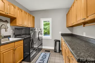 100 Perry Pl, Hendersonville, NC 28739 - Photo 24