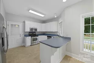 332 Chelveston Dr, Rock Hill, SC 29732 - Photo 4