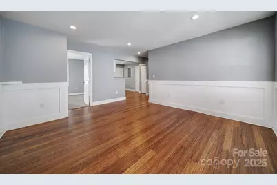 113 W 5th Avenue, Gastonia, NC 28052 - Photo 6