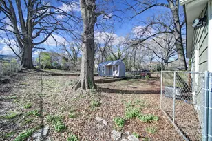 113 W 5th Ave, Gastonia, NC 28052 - Photo 18