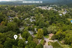 35 Oak St, Brevard, NC 28712 - Photo 2