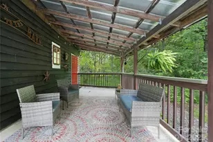 35 Oak St, Brevard, NC 28712 - Photo 36