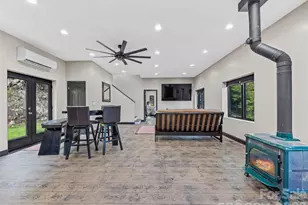 945 Roaring Fork Rd, Hot Springs, NC 28743 - Photo 6