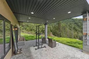 945 Roaring Fork Rd, Hot Springs, NC 28743 - Photo 20