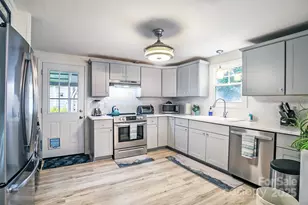 74 Huntley Rd, Fletcher, NC 28732 - Photo 4