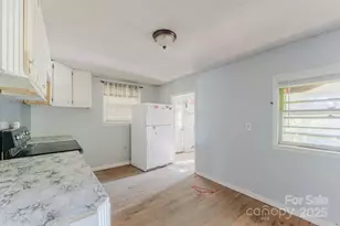 45 Freeborn Ln, Hendersonville, NC 28792 - Photo 20