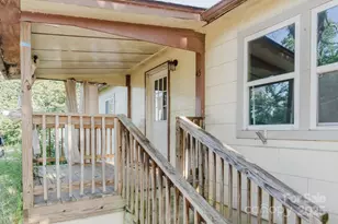 45 Freeborn Ln, Hendersonville, NC 28792 - Photo 4