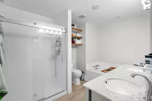 11501 Abernathy Rd, Charlotte, NC 28216 - Photo 28