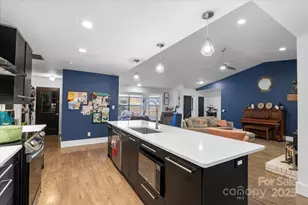 11501 Abernathy Rd, Charlotte, NC 28216 - Photo 18