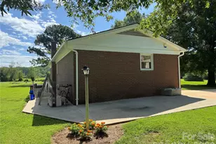 5107 Anderson Mountain Rd, Maiden, NC 28650 - Photo 6