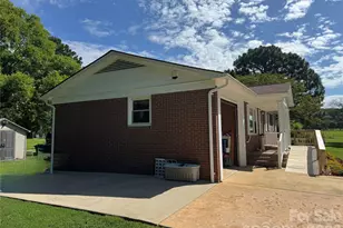 5107 Anderson Mountain Rd, Maiden, NC 28650 - Photo 8