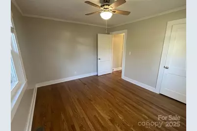 135 Haynes Street, Hendersonville, NC 28791 - Photo 16