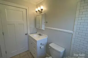 135 Haynes St, Hendersonville, NC 28791 - Photo 14