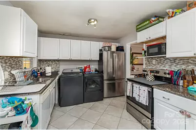 4610 Connecting Road, Charlotte, NC 28209 - Photo 6