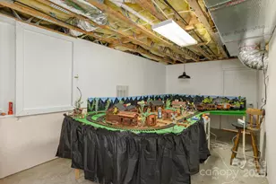 106 Chancery Ct, Flat Rock, NC 28731 - Photo 38