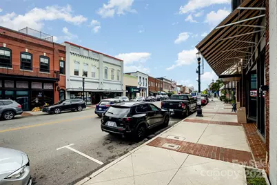 340 W Center Avenue, Mooresville, NC 28115 - Photo 32