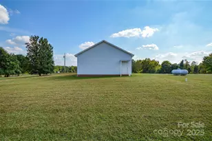 133 Bluegill Ln, Statesville, NC 28625 - Photo 16