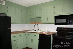 1300 Larchmont Pl, Salisbury, NC 28144 - Photo 16