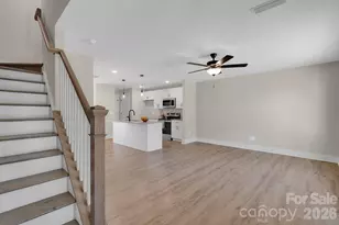 412 N Scruggs St, Gastonia, NC 28052 - Photo 4