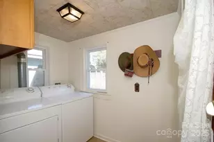 365 Old Haw Creek Rd, Asheville, NC 28805 - Photo 10