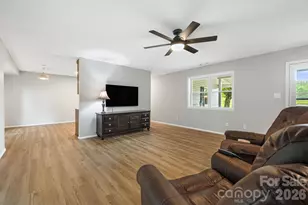 1007 Dula Rd, Spruce Pine, NC 28777 - Photo 2