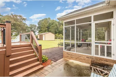 1000 Creekside Drive, Lincolnton, NC 28092 - Photo 18