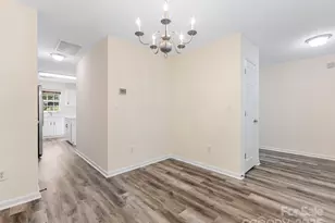 2914 Bridgeville Ln, Charlotte, NC 28262 - Photo 16